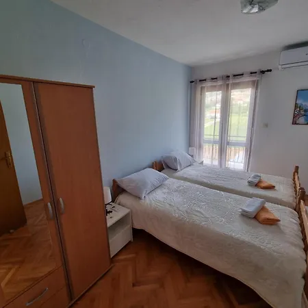 Apartment Debeli Lad *