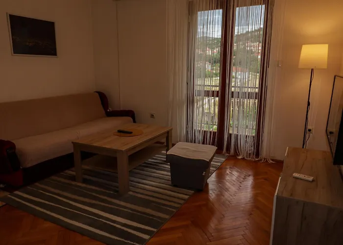 Debeli Lad شقة تريبينيي